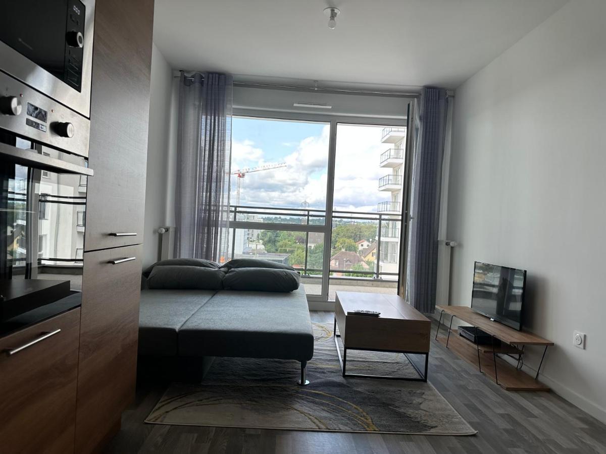 Agreable 2 Pieces Avec Balcon Et Parking Transports By Immo Kit Bnb Сарсель Экстерьер фото
