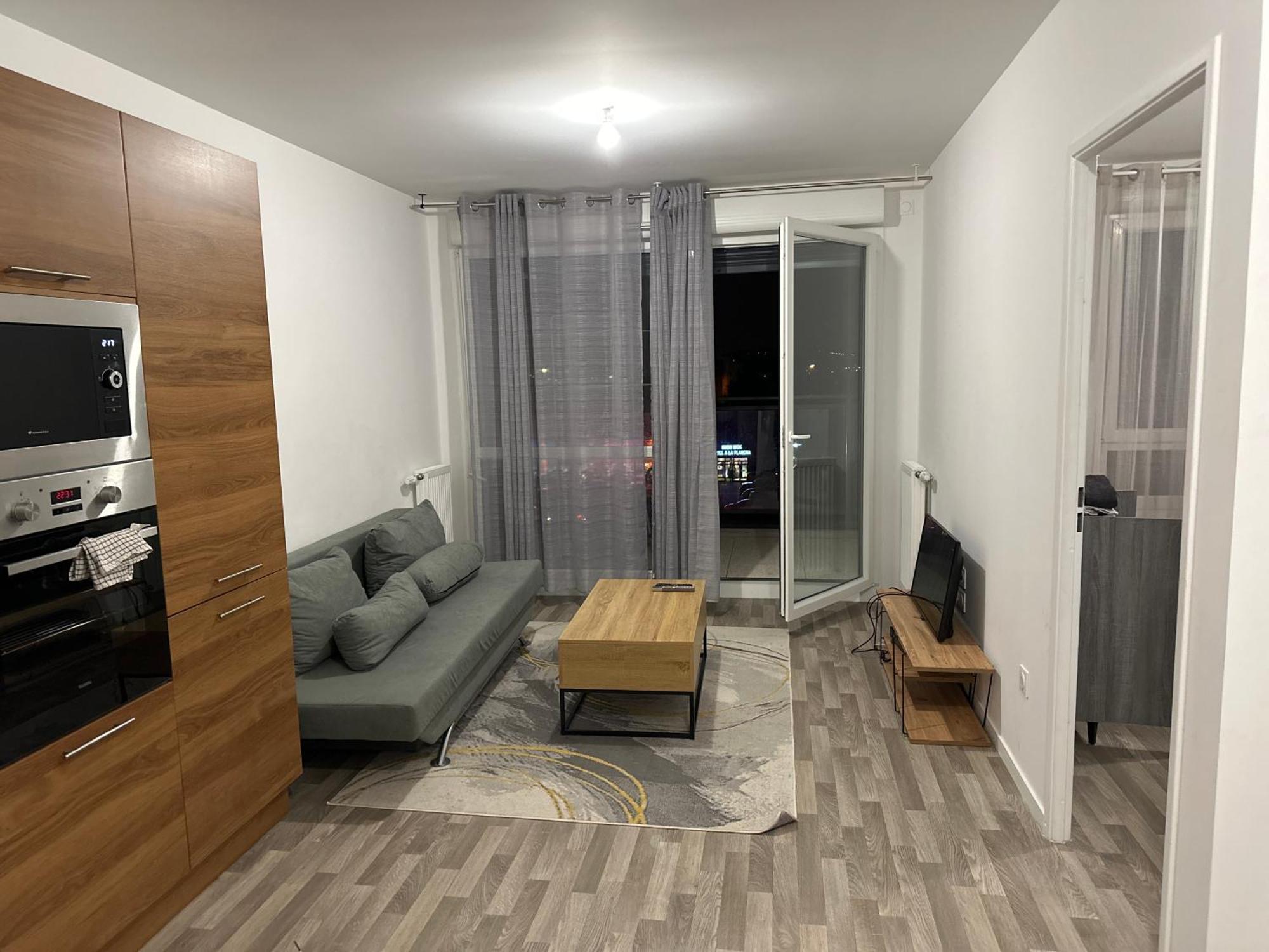 Agreable 2 Pieces Avec Balcon Et Parking Transports By Immo Kit Bnb Сарсель Экстерьер фото